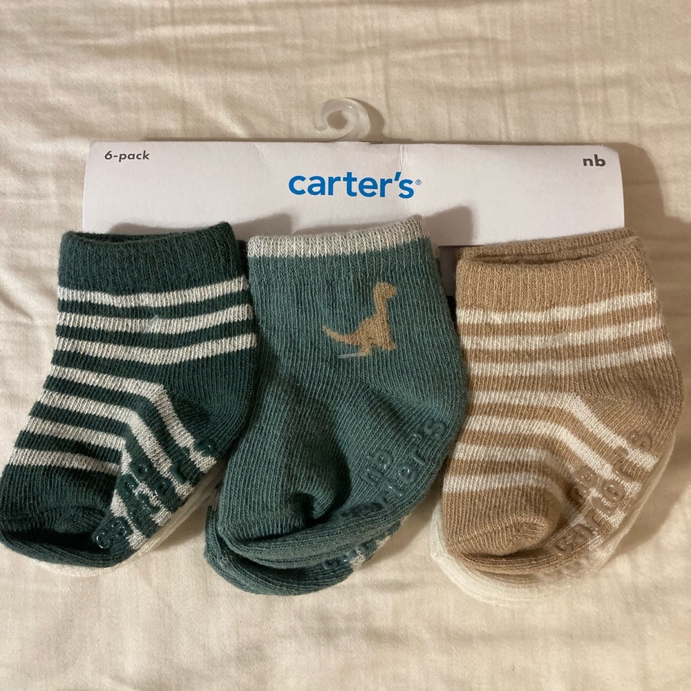 NWT Carter's Newborn Baby Socks 6 pack